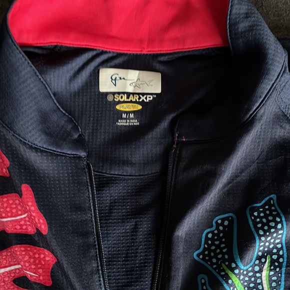 M Greg Norman SolarXP quarter zip golf shirt - Picture 3 of 3